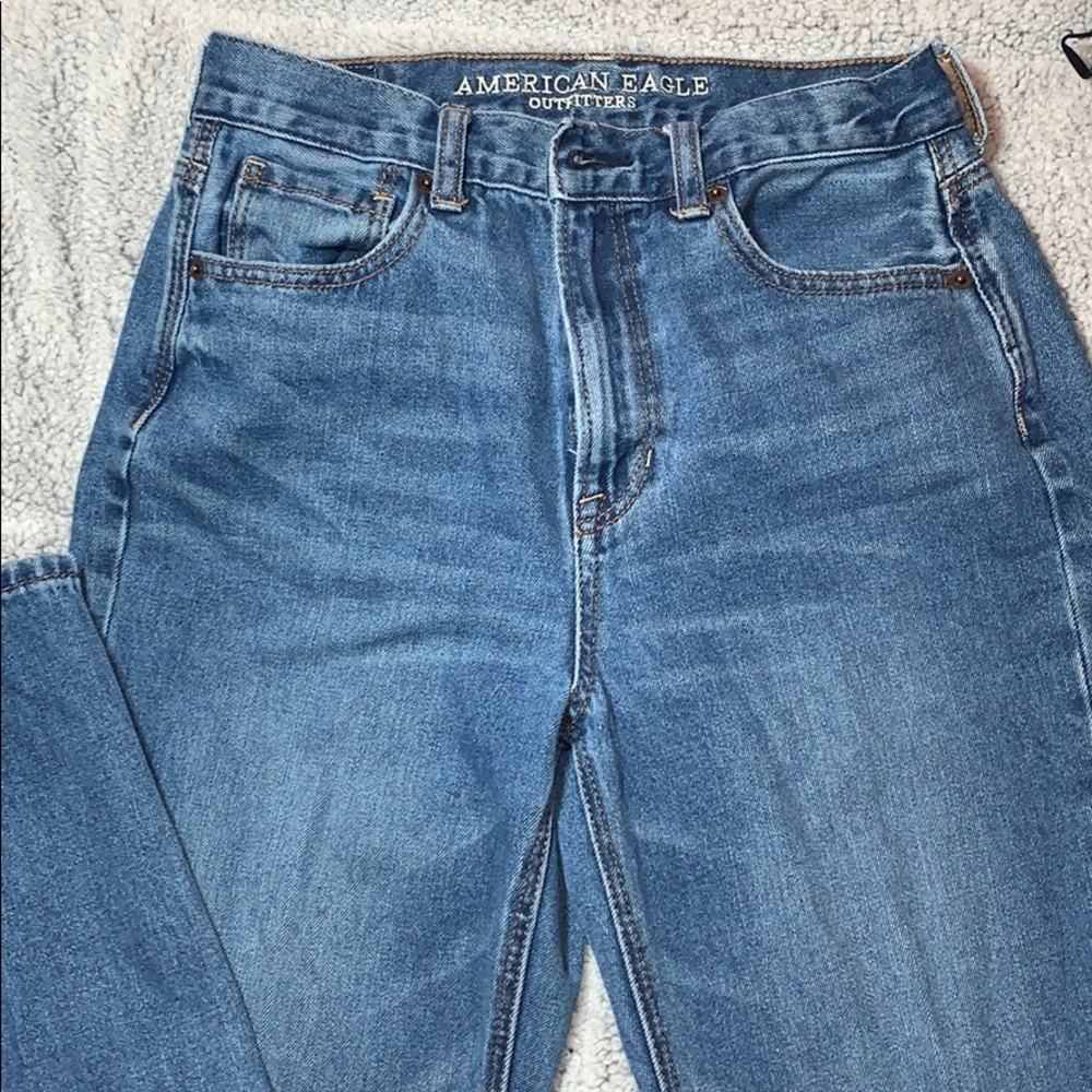 American eagle mom jeans